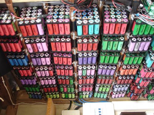 Mix de baterias de traccion y litio.-dsc05157.jpg