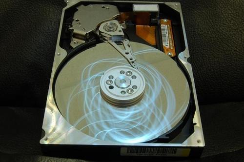 Invento salvador de generadores de 3000rpm-hard-drive-lights.jpg