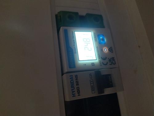 Trmico muy caliente a la salida de Huawei sun2000-4.6ktl-l1-2024-06-30-16-23-46-494.jpg