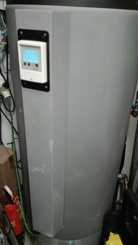 Instalar resistencia elctrica en equipo Drain Back de Termicol-photo_2019-01-20_15-52-24.jpg